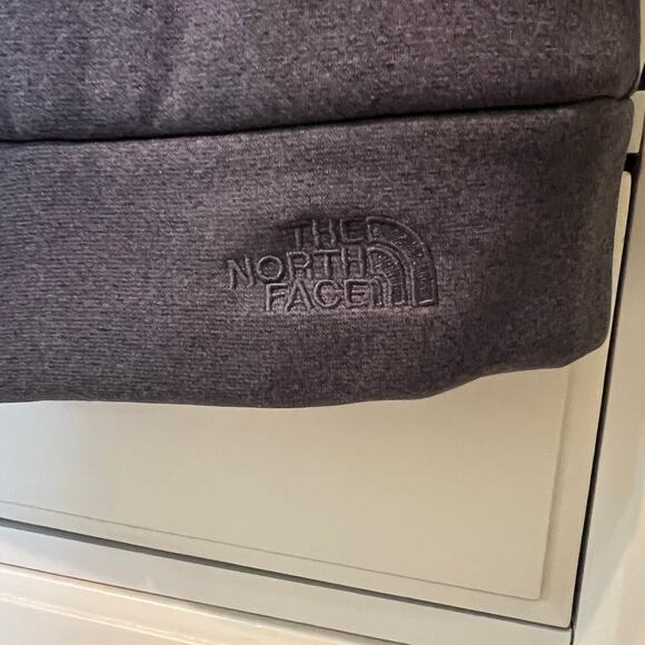 The North Face Vest Danella Insulated Asymmetrical PufferVest Size XS Hiking EUC - Picture 8 of 10